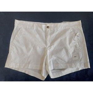 NWT Ladies White Old Navy Everyday Short Mid-Rise 3.5" Inseam Size 18